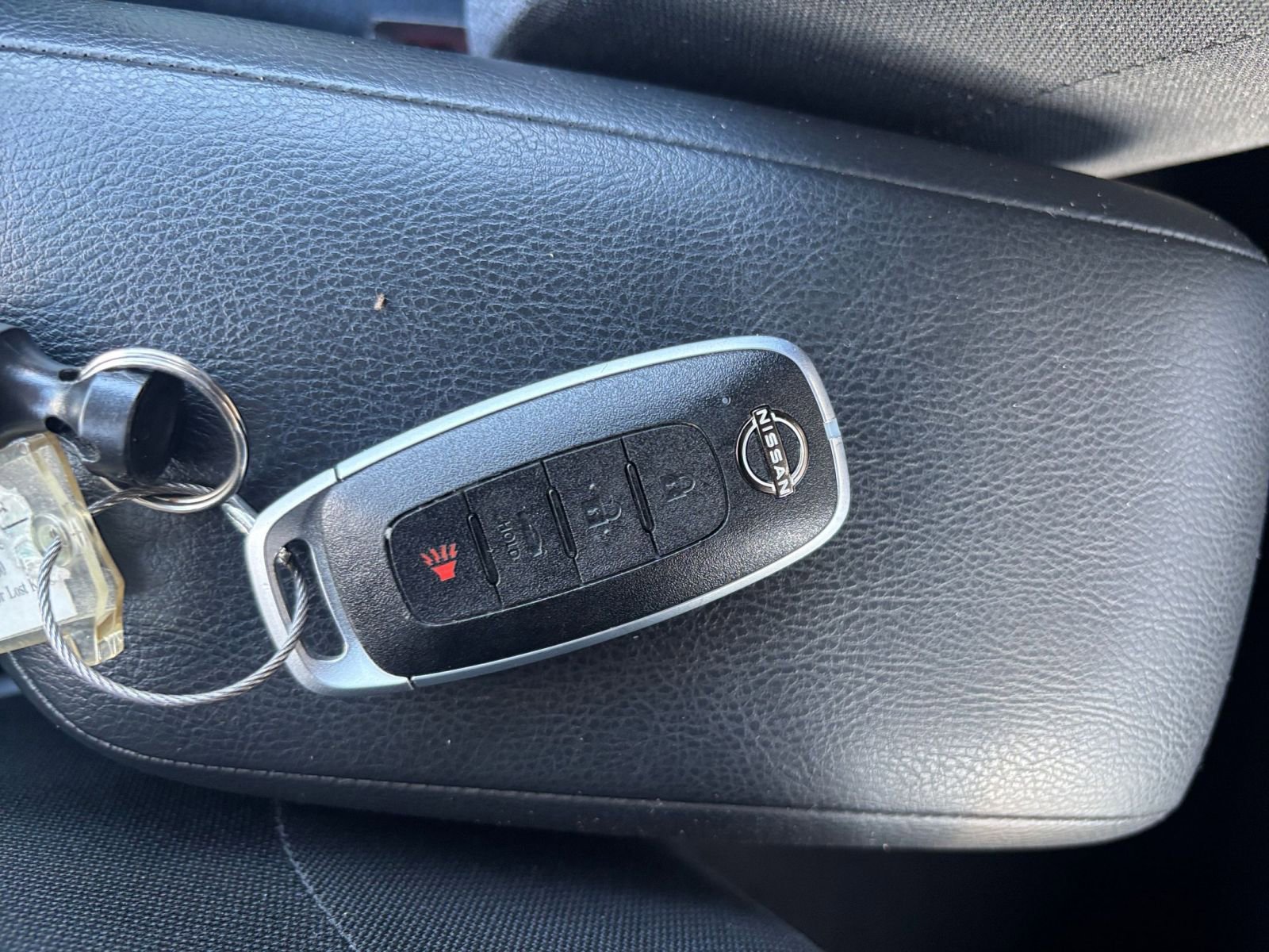 Used 2025 Nissan Versa SV image 22