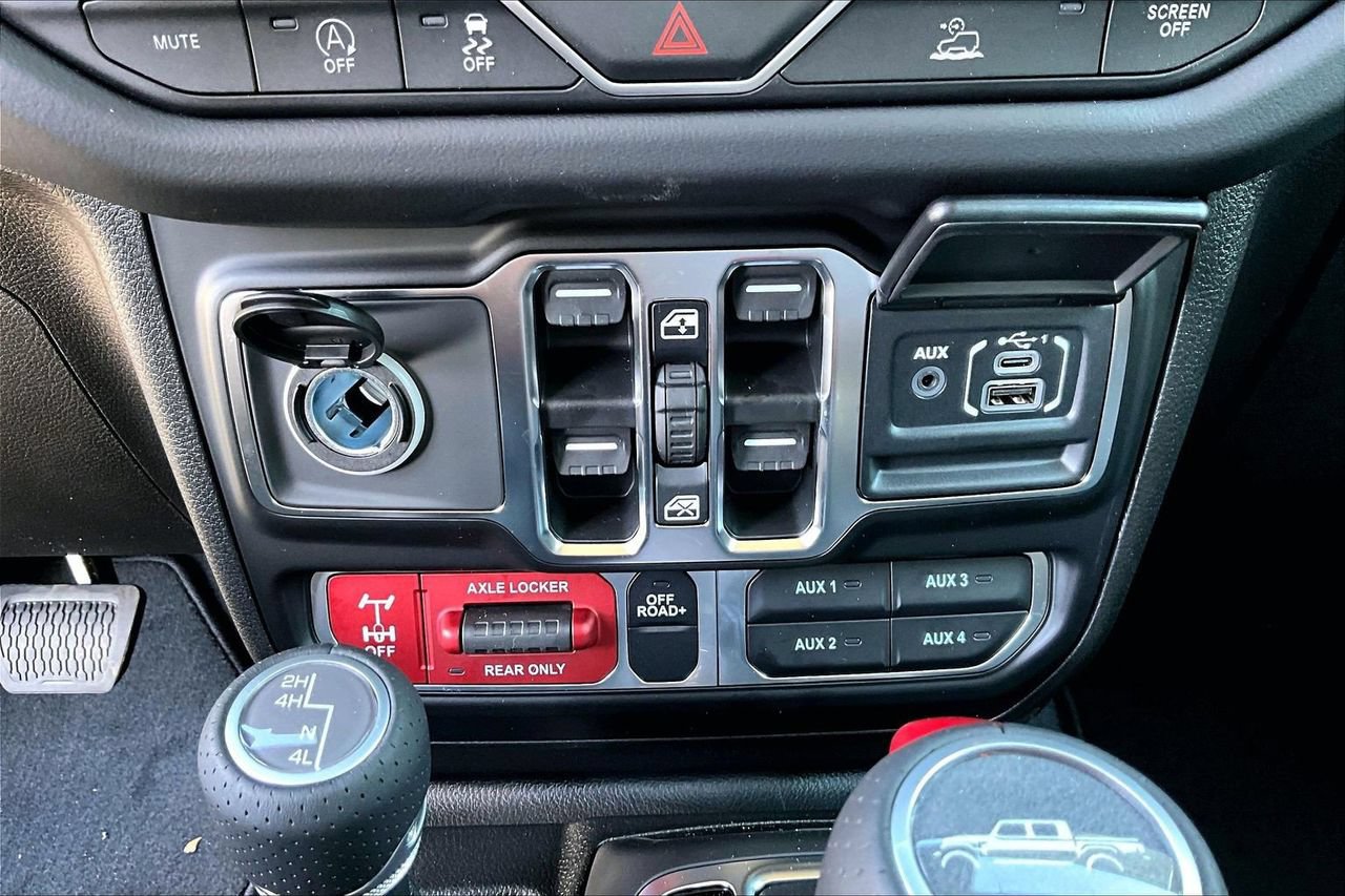 New 2026 Jeep Gladiator Mojave AWD/4WD image 15