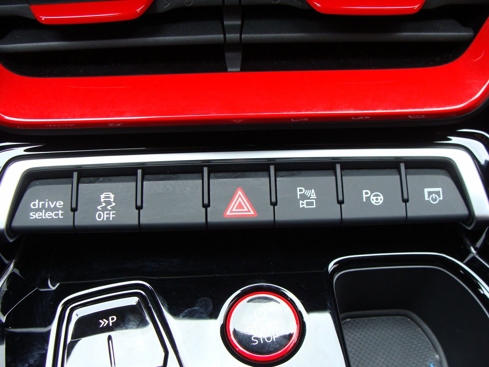 Used 2023 Audi RS e-tron GT AWD/4WD image 27