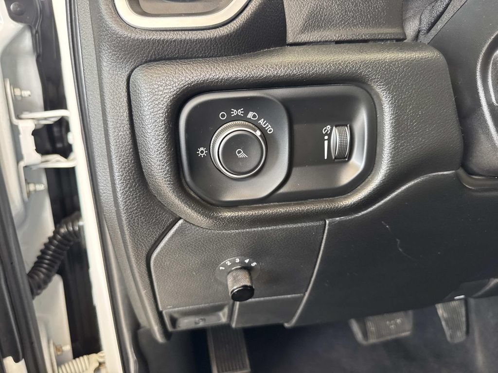 Used 2021 RAM 3500 Big Horn AWD/4WD image 22