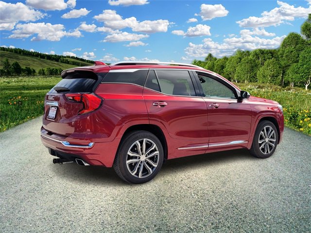 Used 2019 GMC Terrain Denali w/ Advanced Safety Package image 4