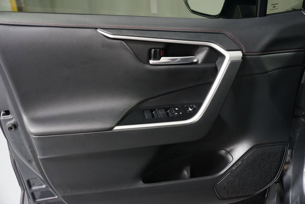 Certified 2021 Toyota RAV4 TRD Off-Road image 29