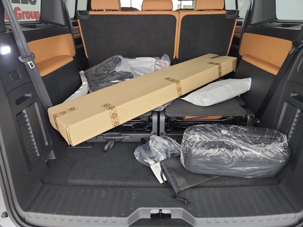 New 2025 Volkswagen ID. Buzz Pro S image 36