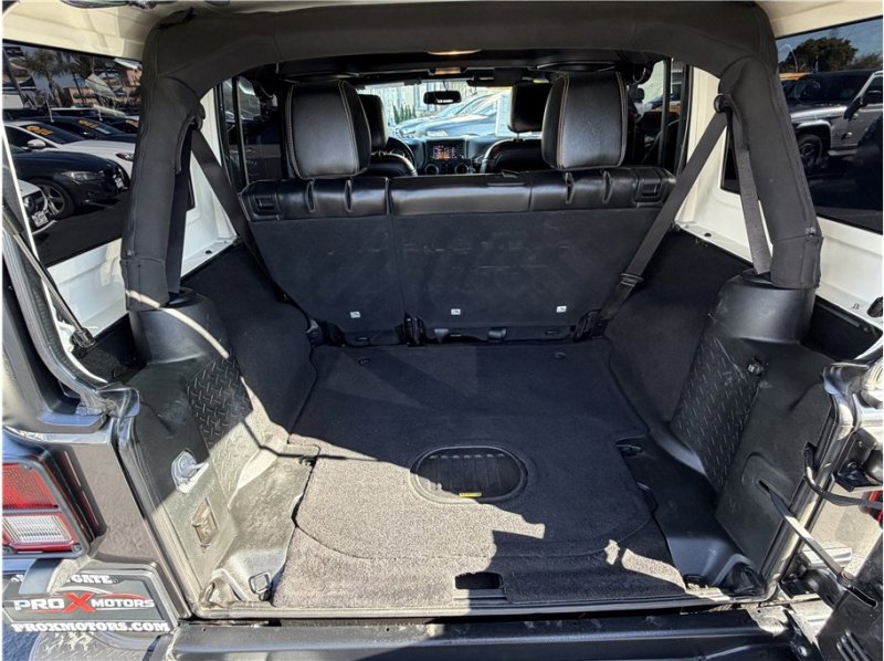 Used 2018 Jeep Wrangler Unlimited Sport image 20