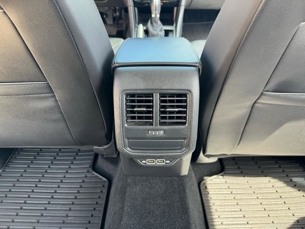 Used 2020 Volkswagen Passat 2.0T SE image 23