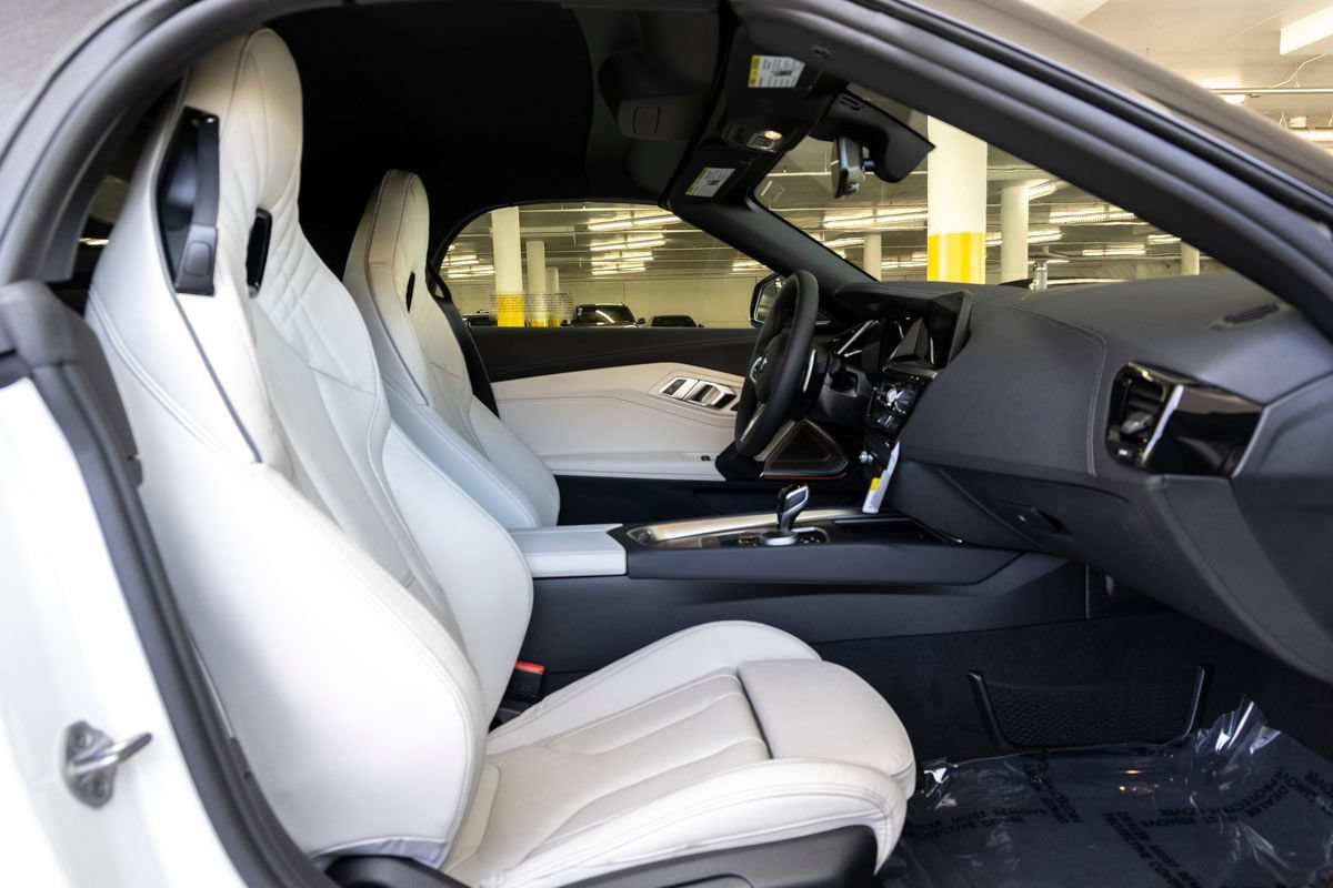 New 2026 BMW Z4 sDrive30i w/ Premium Package RWD image 24