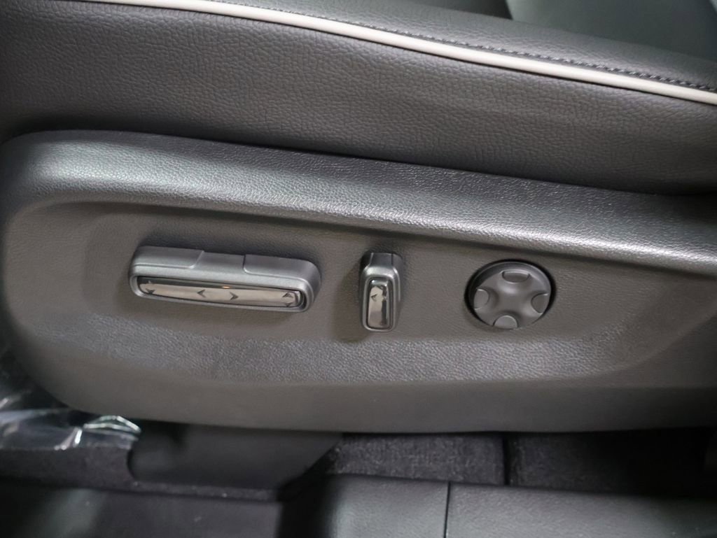 New 2026 Honda Odyssey Touring image 10