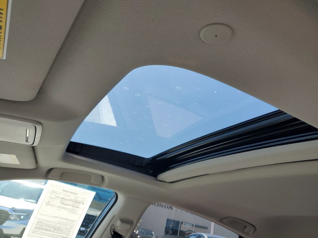 Certified 2023 Honda Accord EX image 32