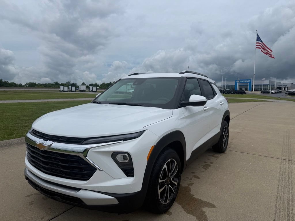 New 2026 Chevrolet TrailBlazer LT FWD image 9