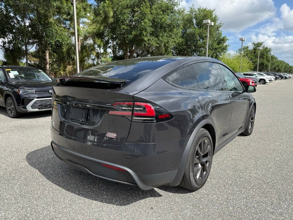 Used 2024 Tesla Model X Plaid image 4