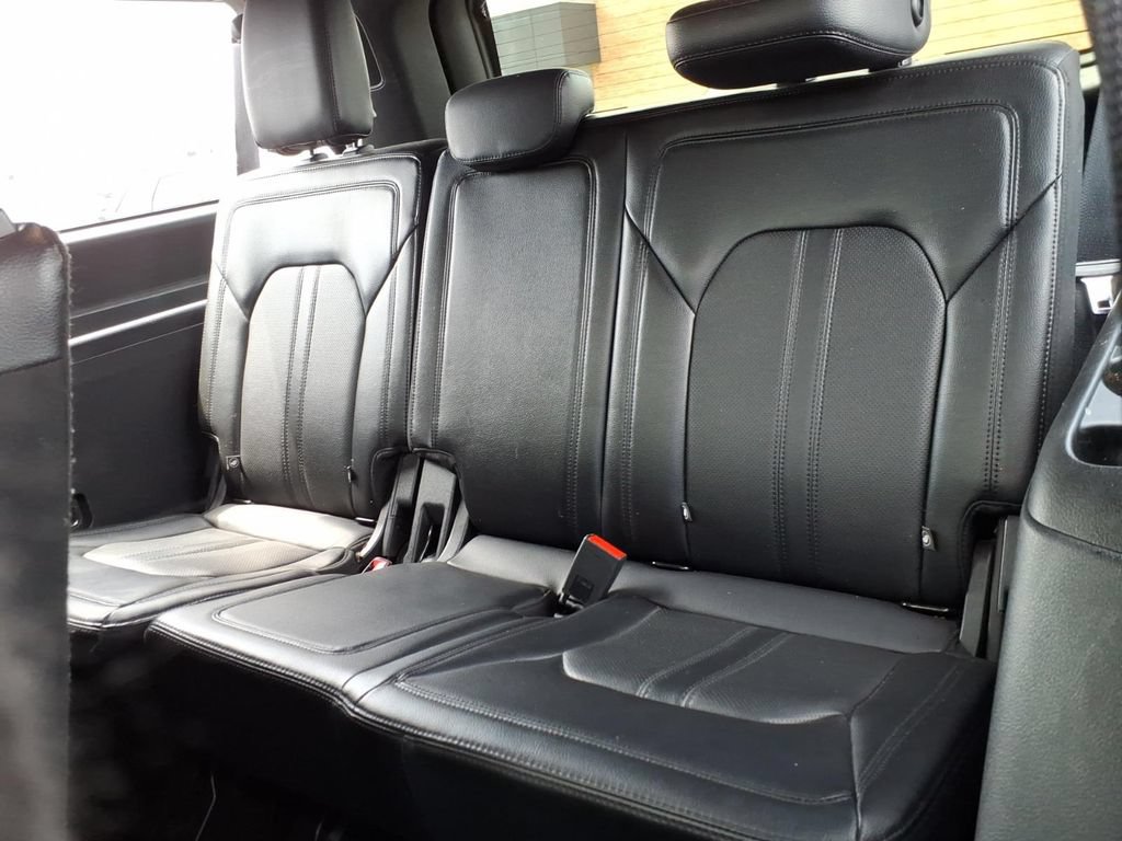Used 2021 Ford Expedition Max Limited AWD/4WD image 13