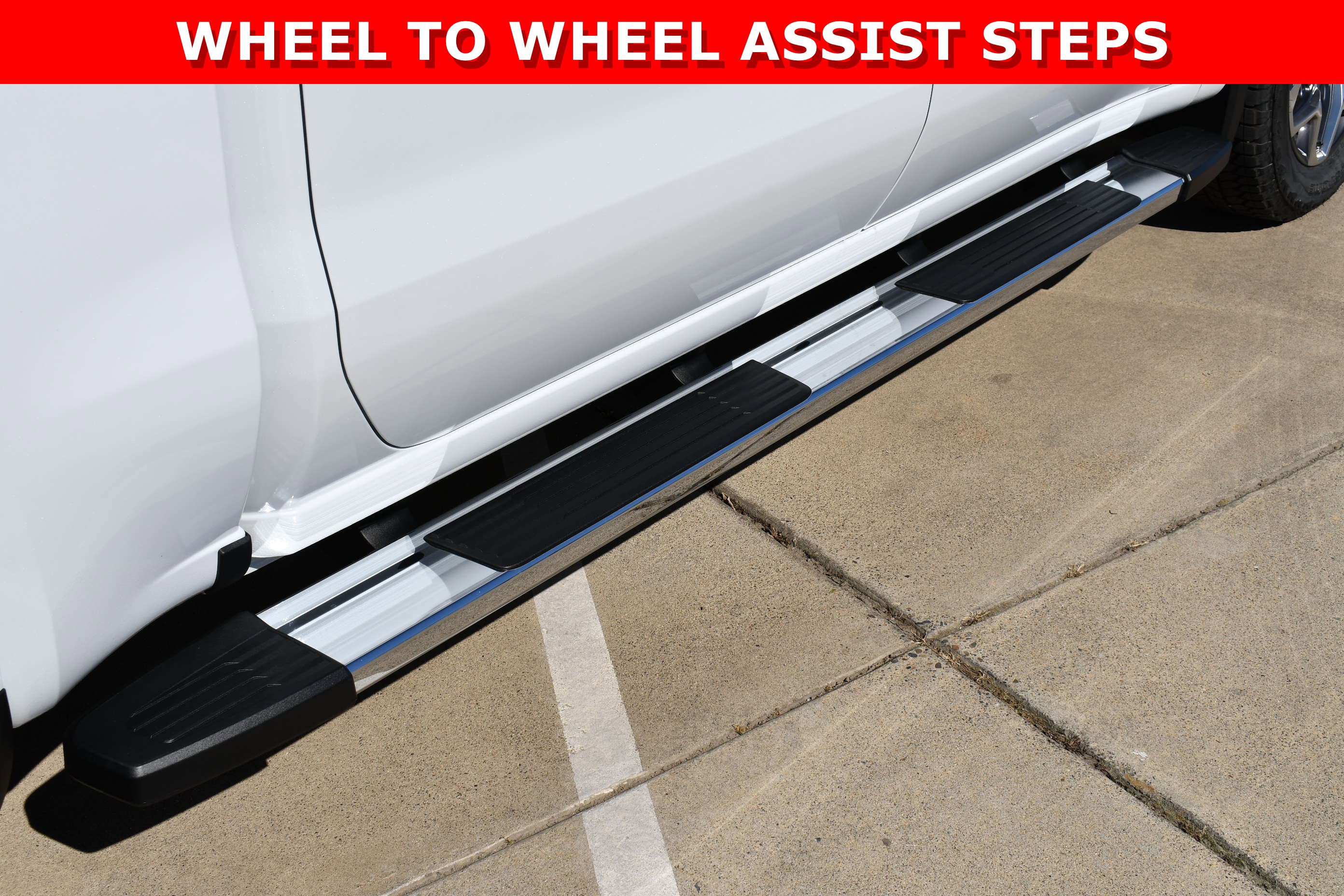 New 2026 GMC Sierra 1500 SLT w/ SLT Premium Plus Package image 11