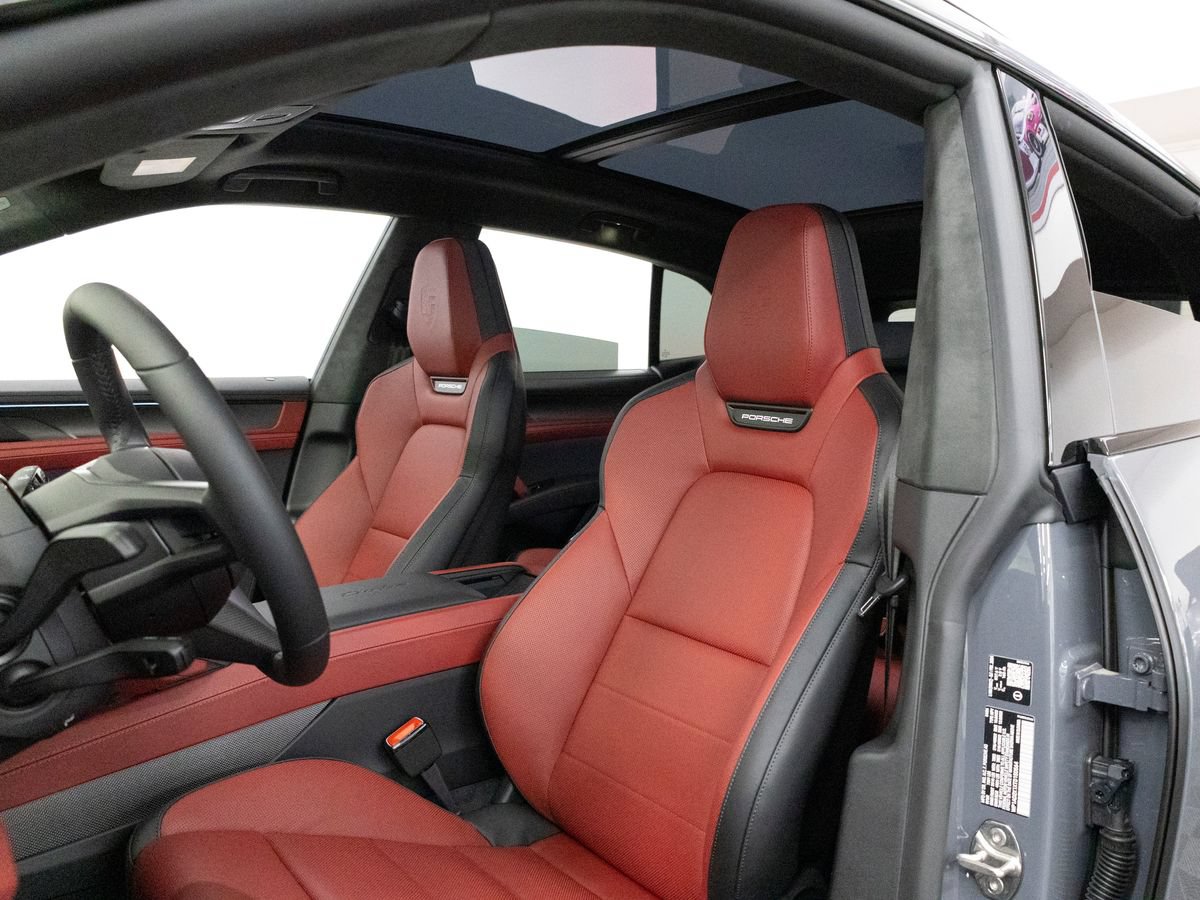 New 2026 Porsche Cayenne Turbo AWD/4WD image 5