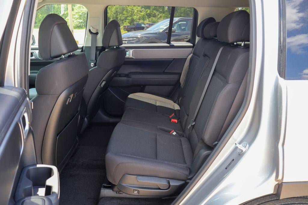 New 2026 Hyundai Santa Fe SE FWD image 9