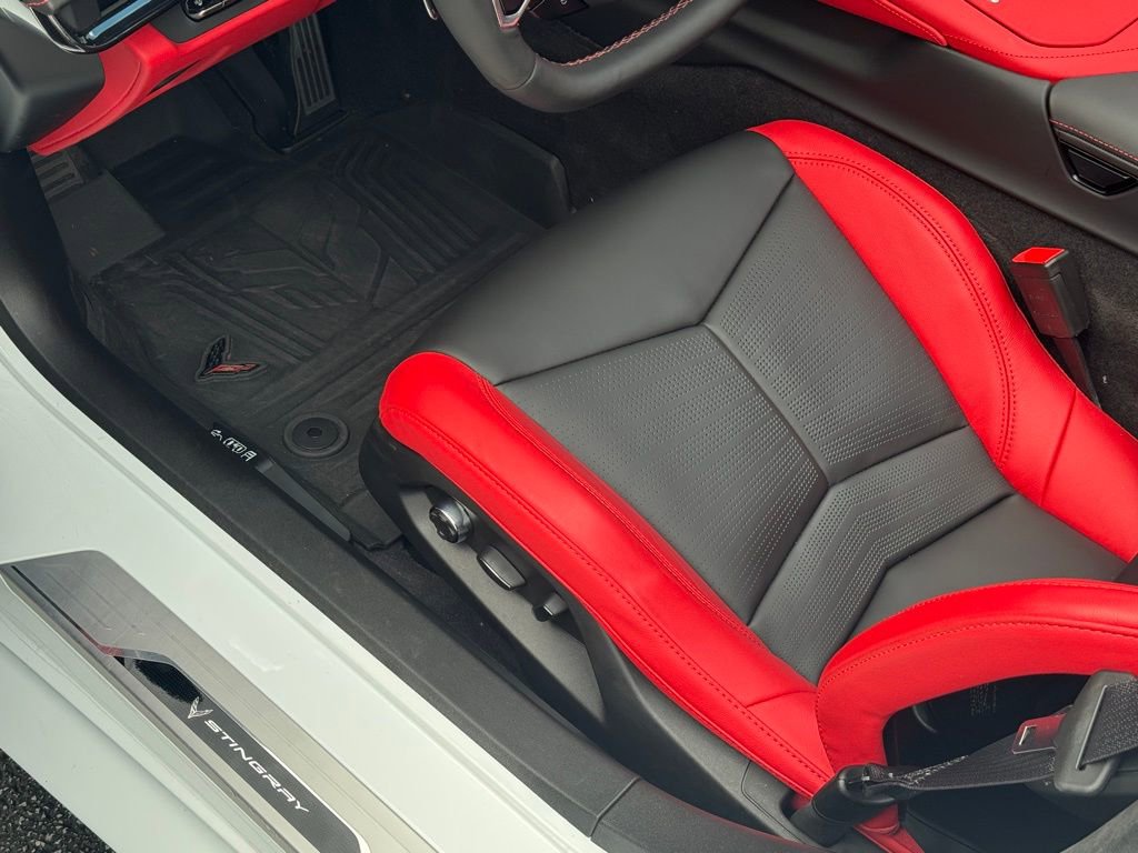 Used 2023 Chevrolet Corvette Stingray w/ Z51 Performance Package image 36