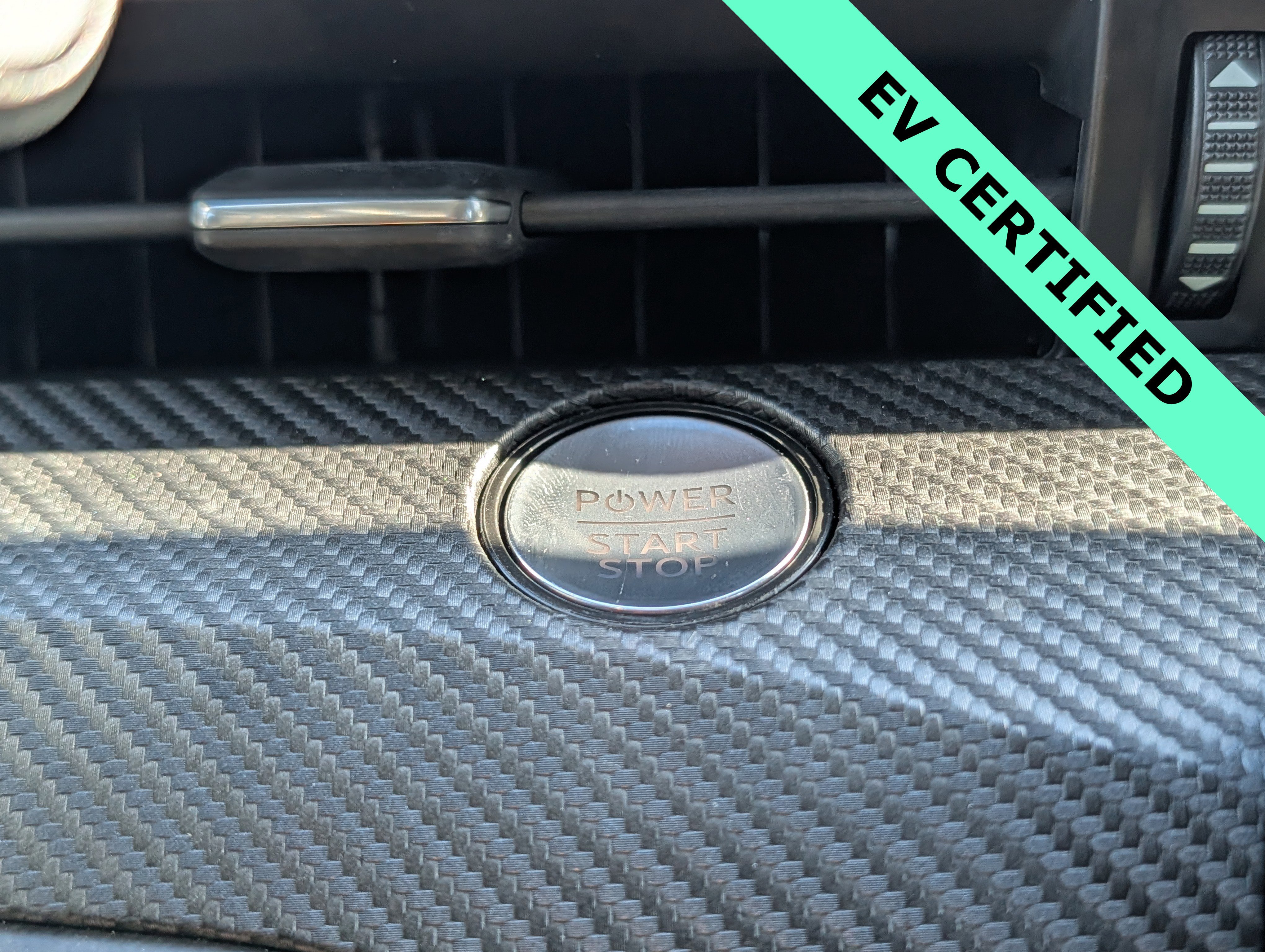 Certified 2025 Ford Mustang Mach-E Select RWD image 31