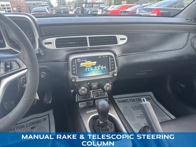 Used 2015 Chevrolet Camaro SS w/ SS Performance Package RWD image 18