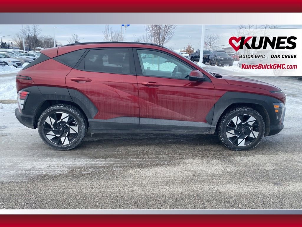 Used 2025 Hyundai Kona SEL image 4