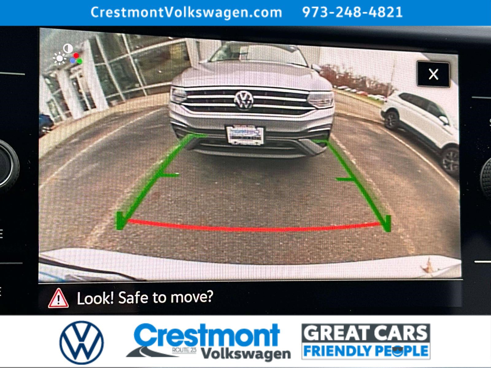 Used 2022 Volkswagen Taos SE w/ Panoramic Sunroof Package image 29