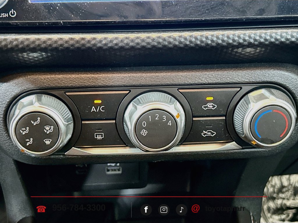 Used 2024 Nissan Kicks SV FWD image 14