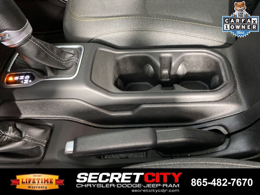 Used 2024 Jeep Wrangler Unlimited AWD/4WD image 23