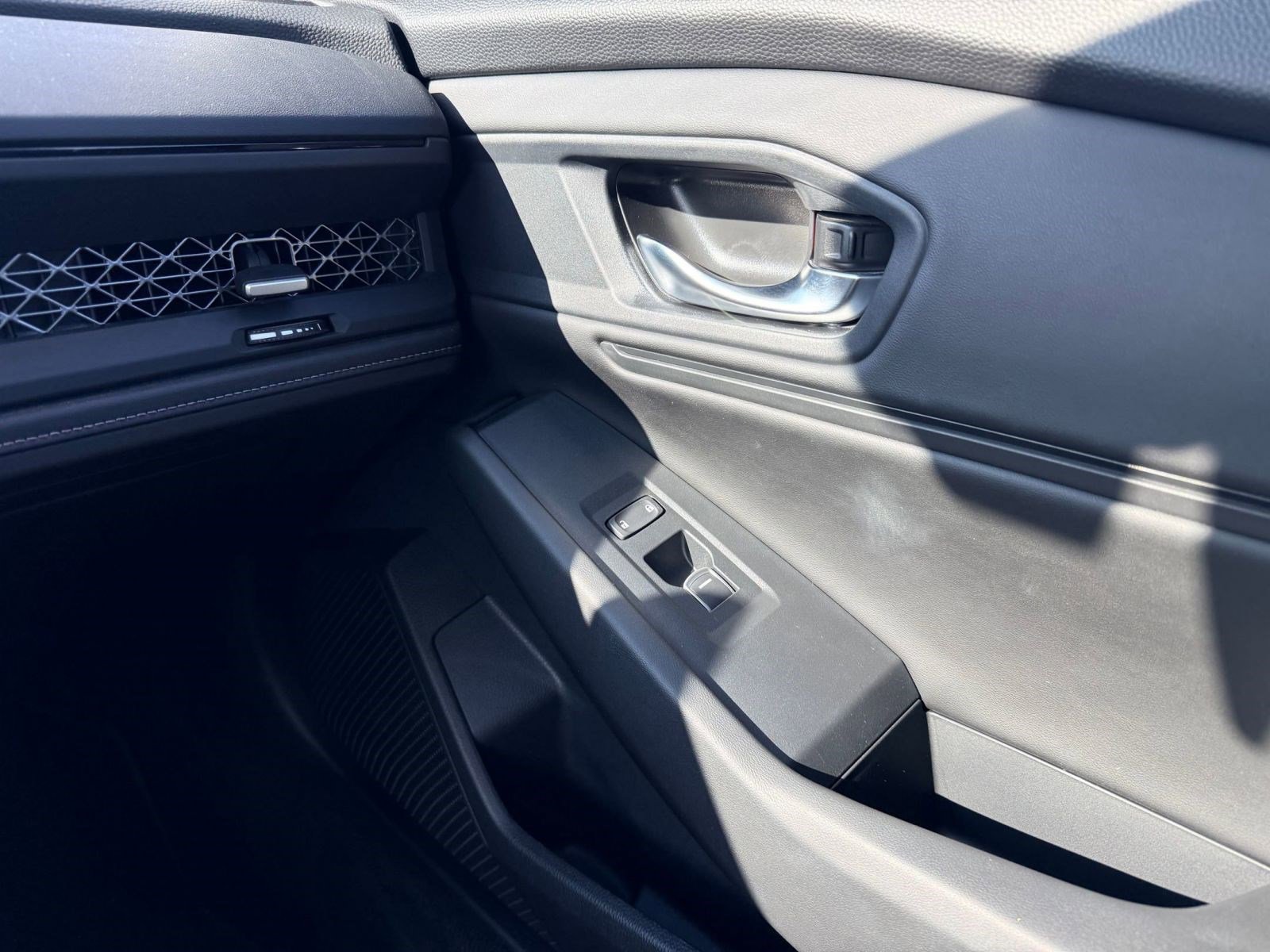 Used 2023 Honda Accord EX image 25