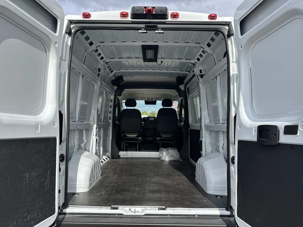 New 2026 RAM ProMaster 1500 w/ Convenience Group FWD image 9