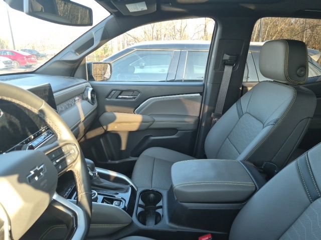 Used 2024 Chevrolet Colorado ZR2 w/ ZR2 Convenience Package III image 10