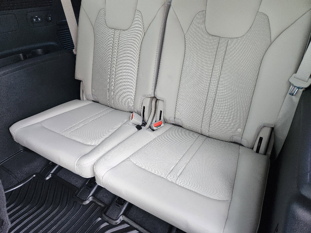 Certified 2023 Kia Sorento SX image 25