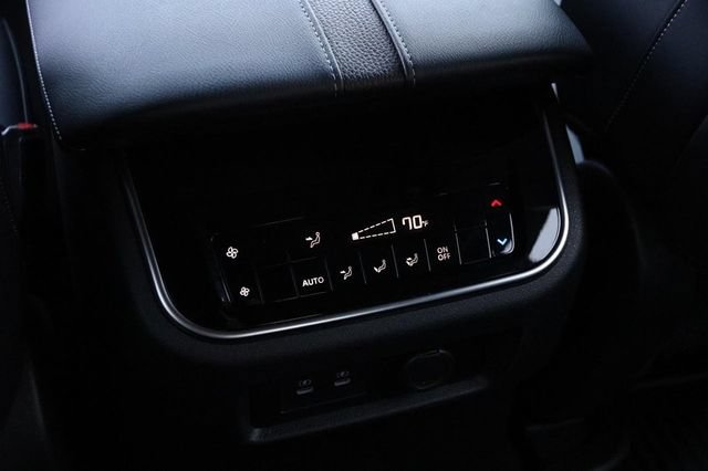 Used 2025 Nissan Armada SL w/ Captain's Chari Seat Package AWD/4WD image 29