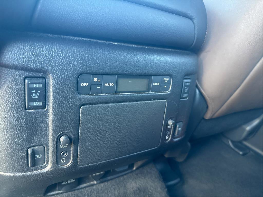 Used 2020 Nissan Armada Platinum w/ Platinum Reserve Package image 18