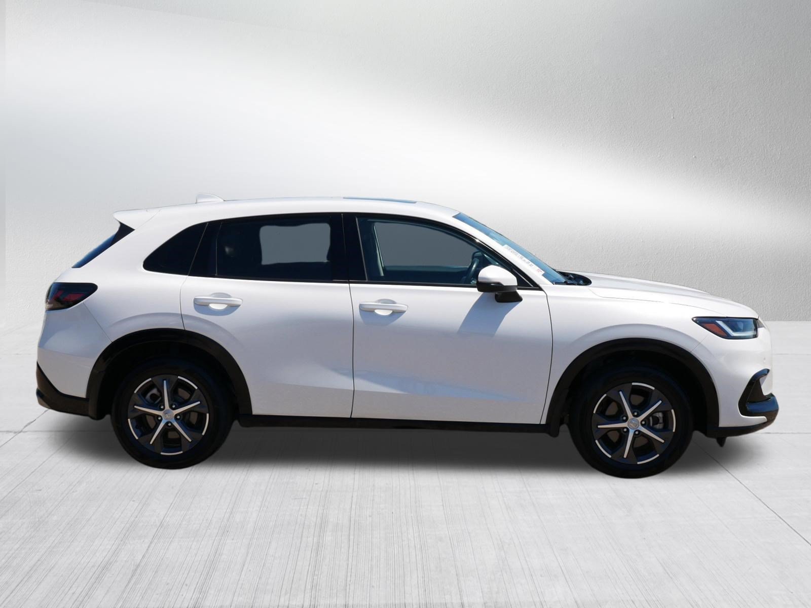 Used 2025 Honda HR-V EX-L image 8