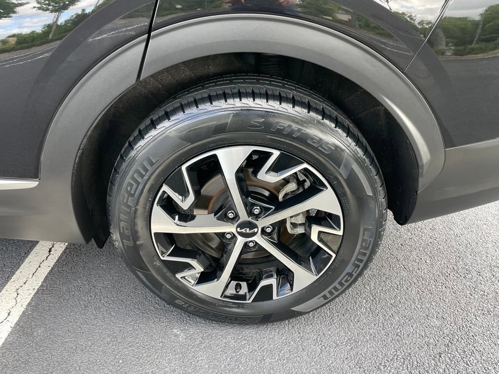 Used 2025 Kia Sportage EX AWD/4WD image 44