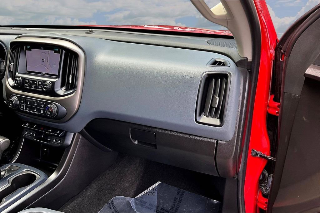 Used 2017 Chevrolet Colorado Z71 AWD/4WD image 29