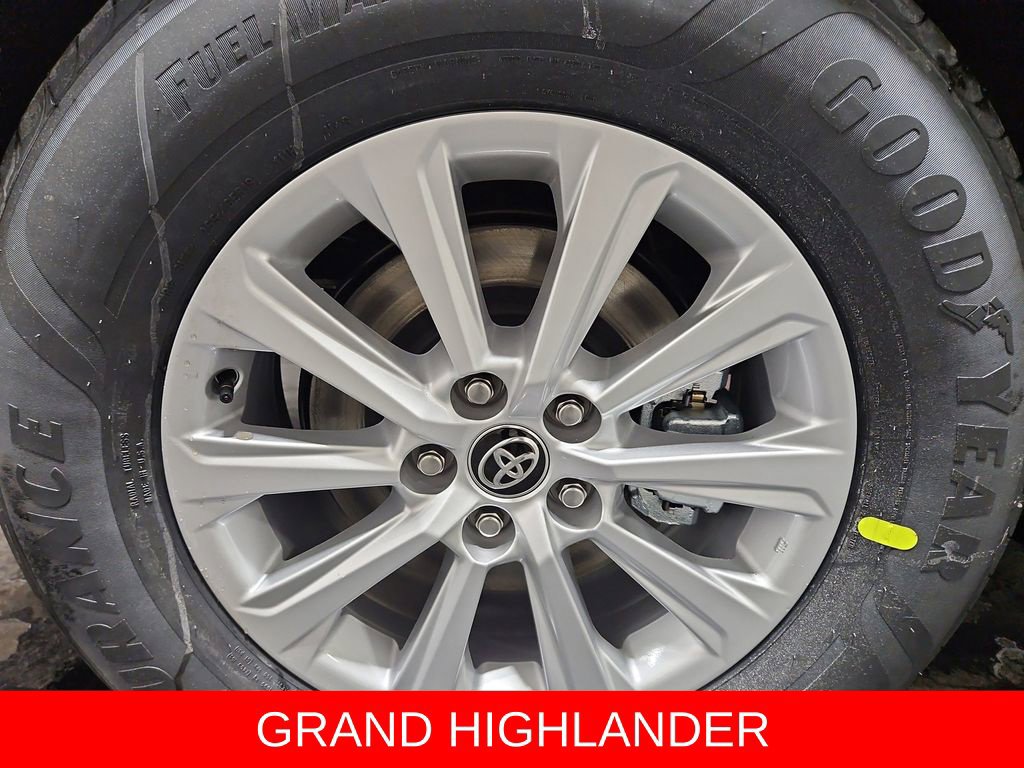 New 2026 Toyota Grand Highlander AWD image 10