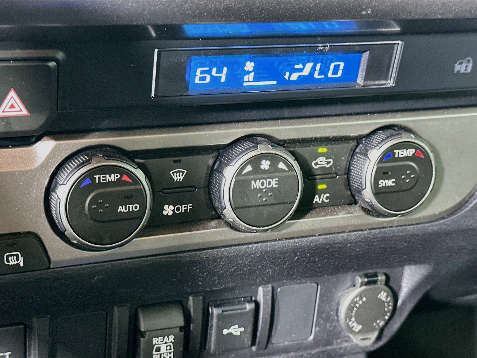 Used 2023 Toyota Tacoma SR5 RWD image 23