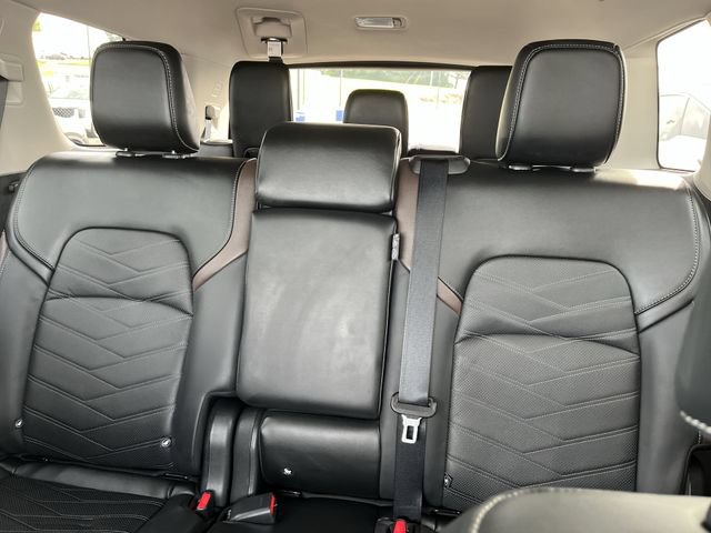 Certified 2025 Nissan Pathfinder Platinum w/ Cargo Package FWD image 23