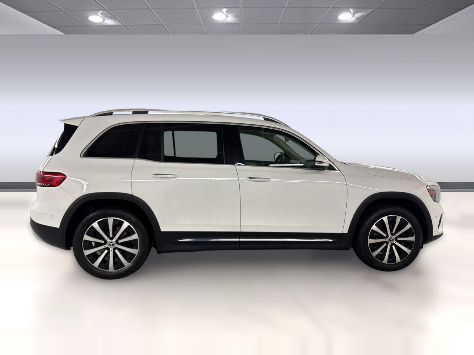 Used 2022 Mercedes-Benz GLB 250 image 8