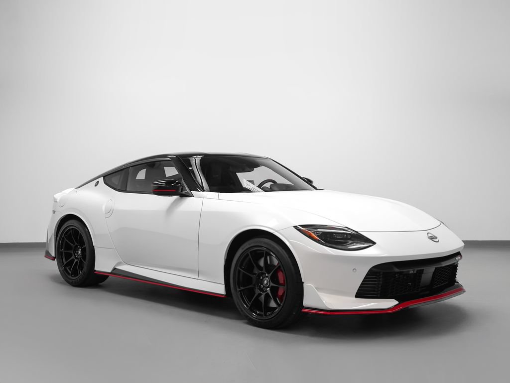 Used 2026 Nissan Z NISMO w/ Floor Mat Package RWD image 1