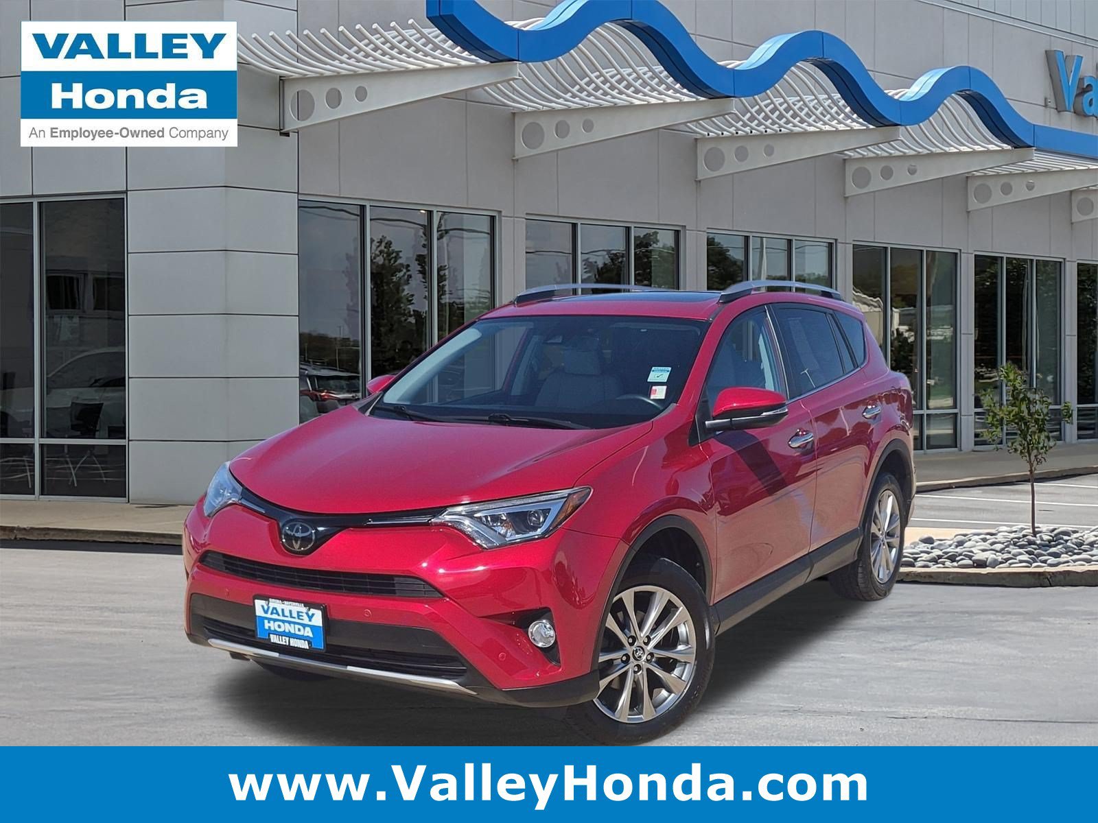 Used 2016 Toyota RAV4 Limited AWD/4WD image 1
