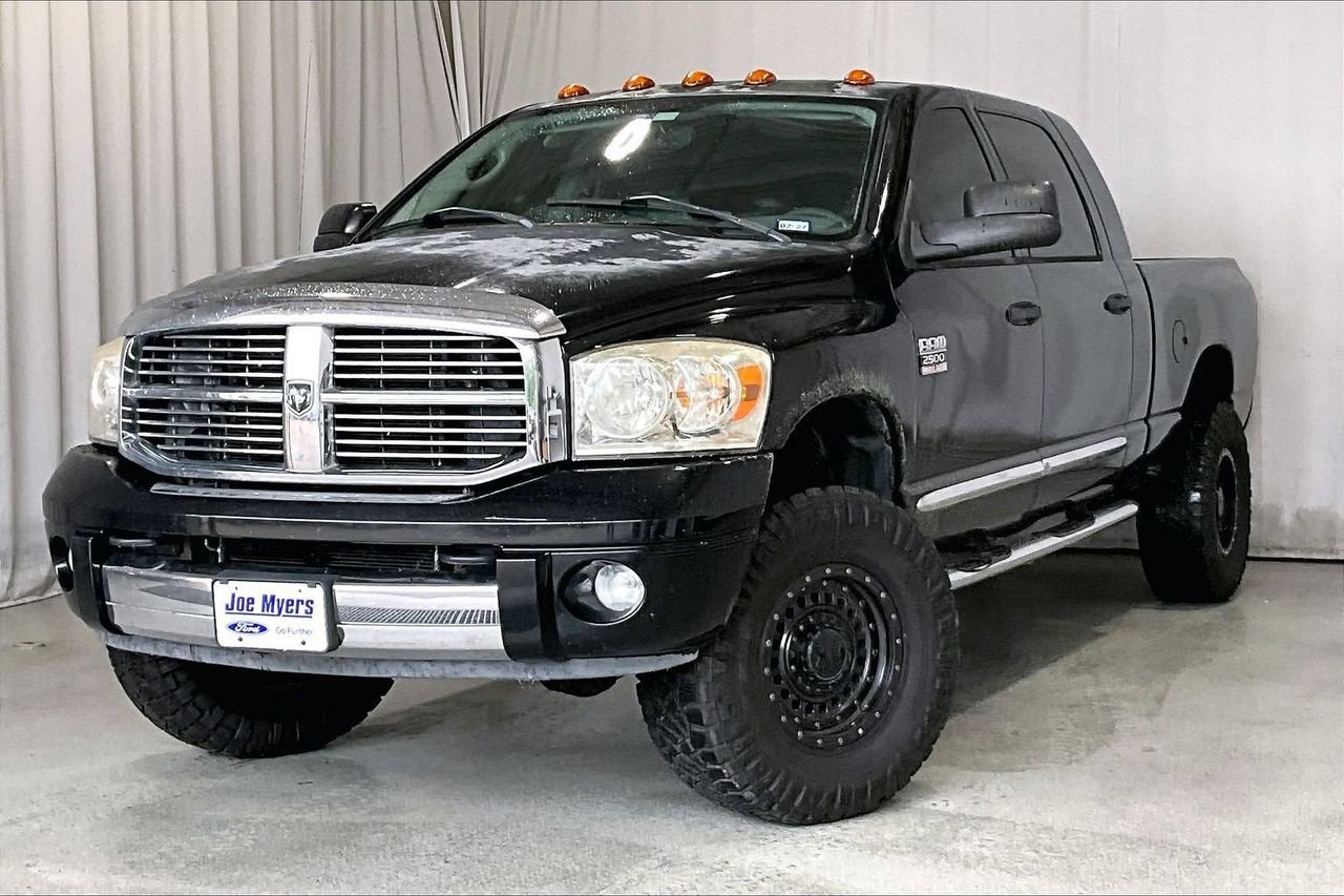Used 2008 Dodge Ram 2500 Truck Laramie w/ Protection Group AWD/4WD image 2