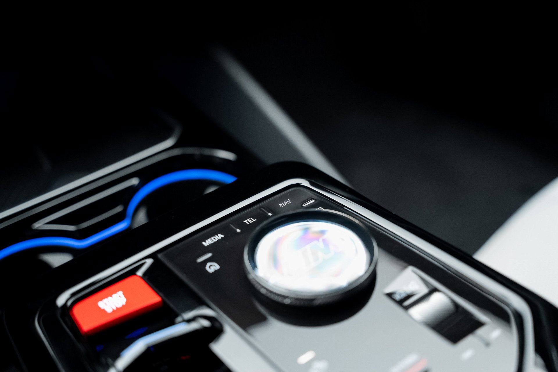 Used 2025 BMW M5 w/ Carbon Package image 56