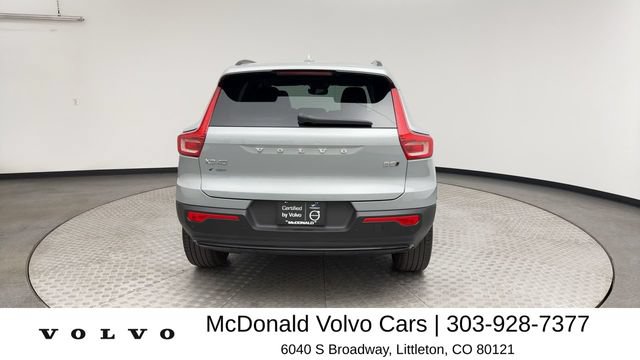Used 2024 Volvo XC40 B5 Ultimate w/ Protection Package Premier AWD/4WD image 3