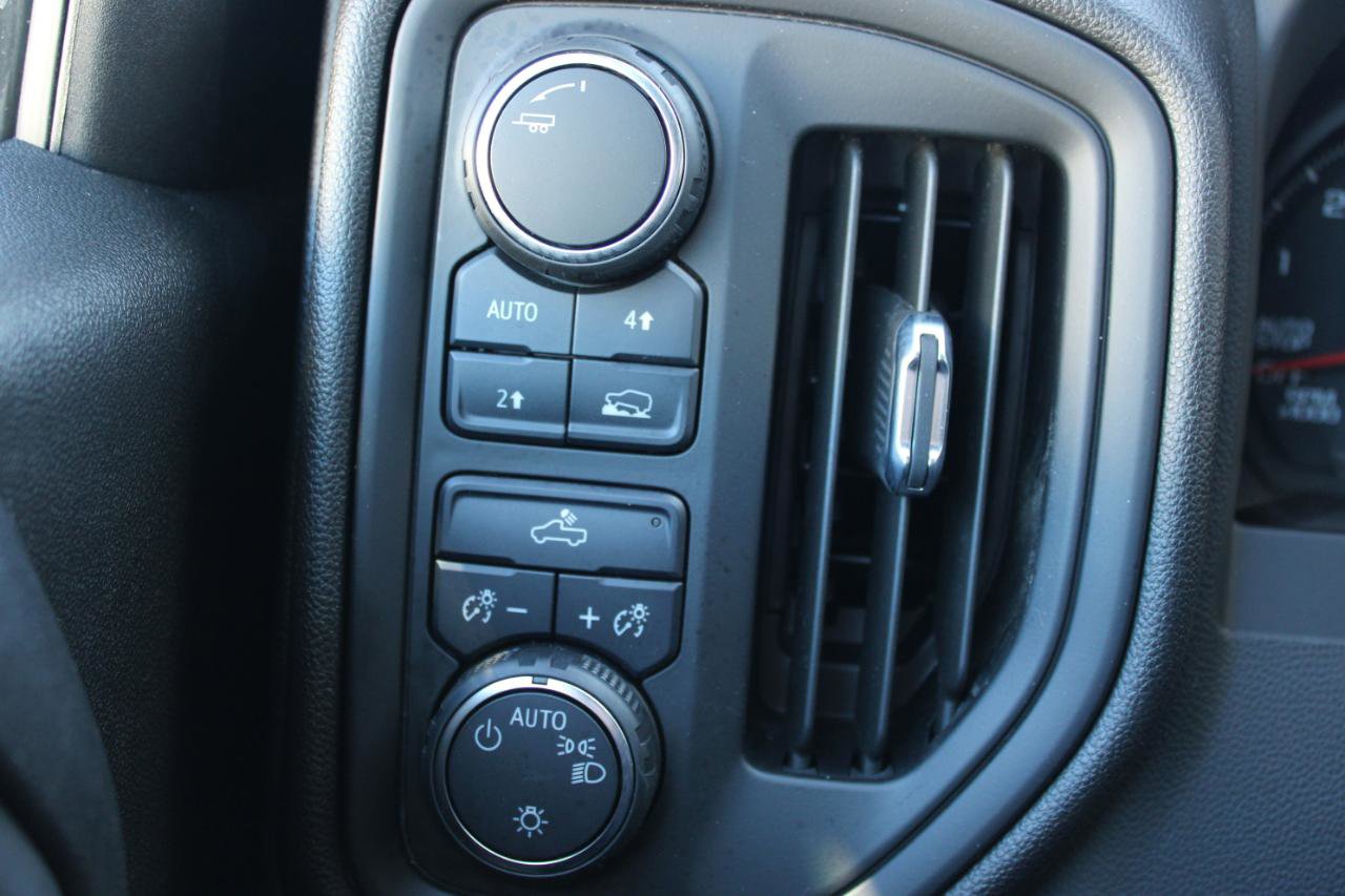 Used 2024 Chevrolet Silverado 1500 Custom image 26