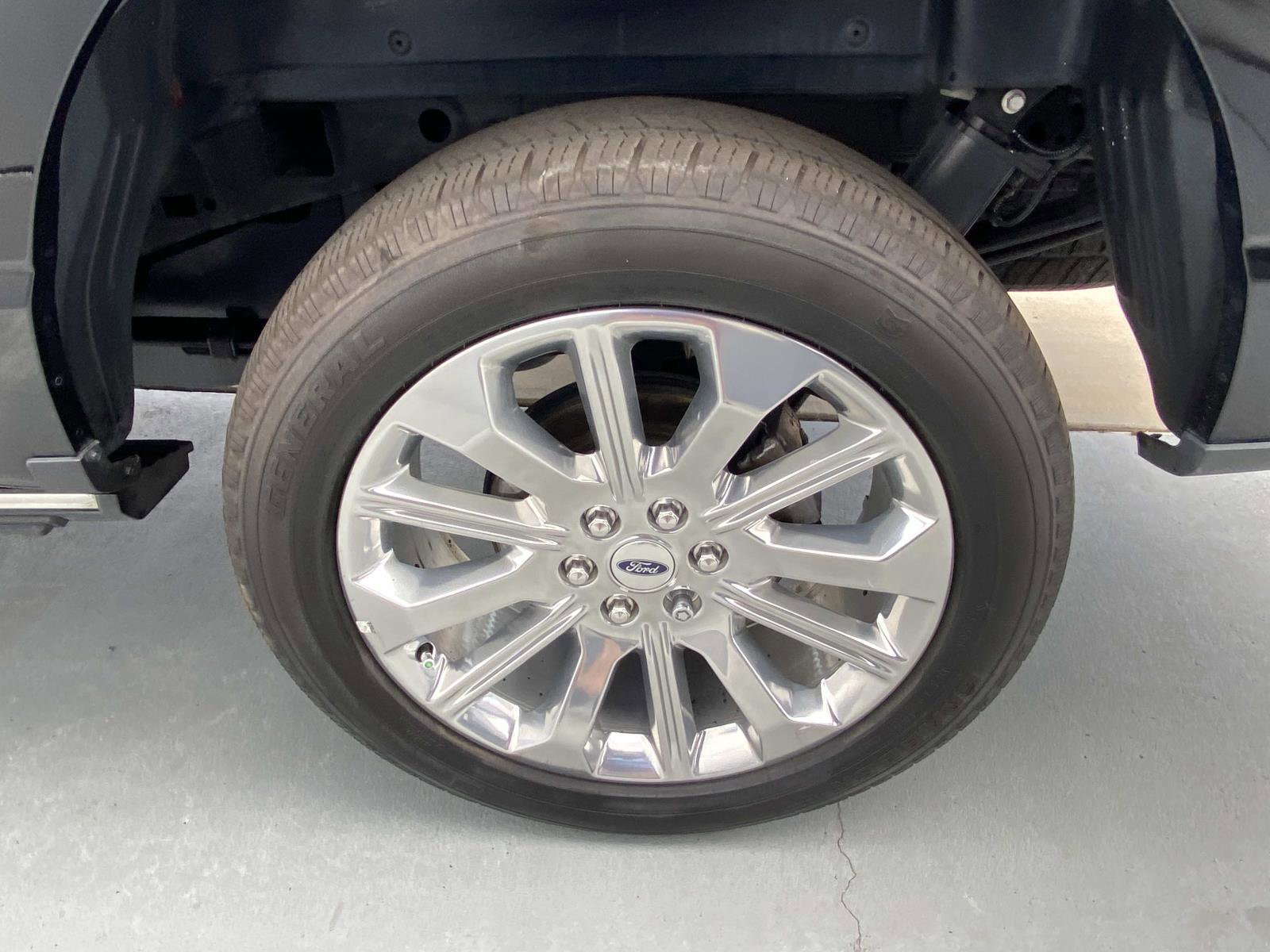 Used 2023 Ford F150 Limited image 8