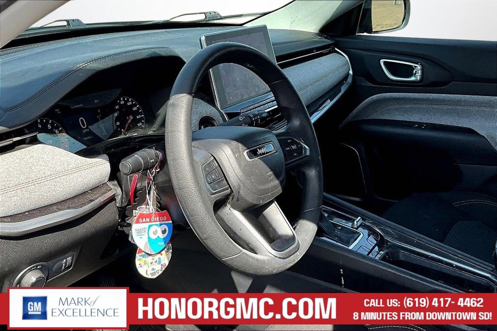 Used 2022 Jeep Compass Sport AWD/4WD image 15