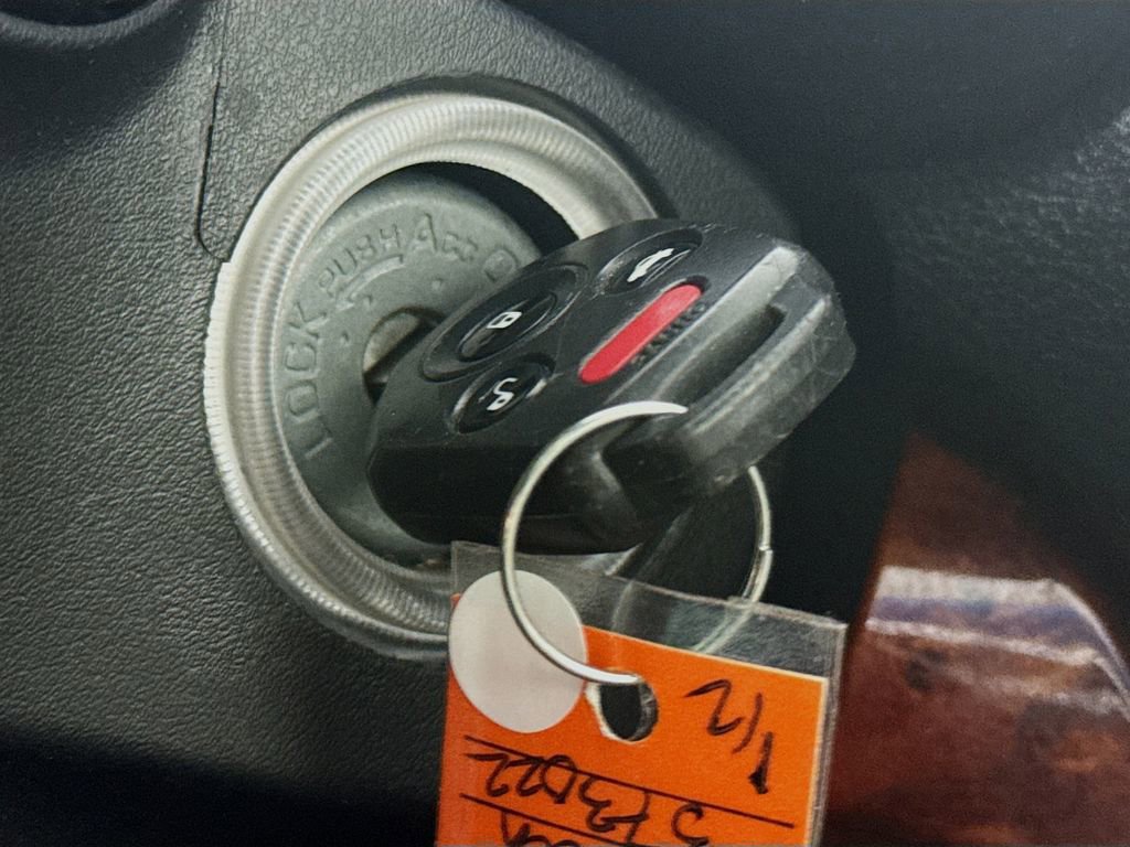 Used 2011 Subaru Outback 2.5i Limited image 18