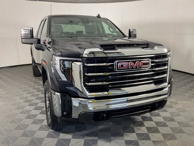 Used 2025 GMC Sierra 2500 SLT AWD/4WD image 3