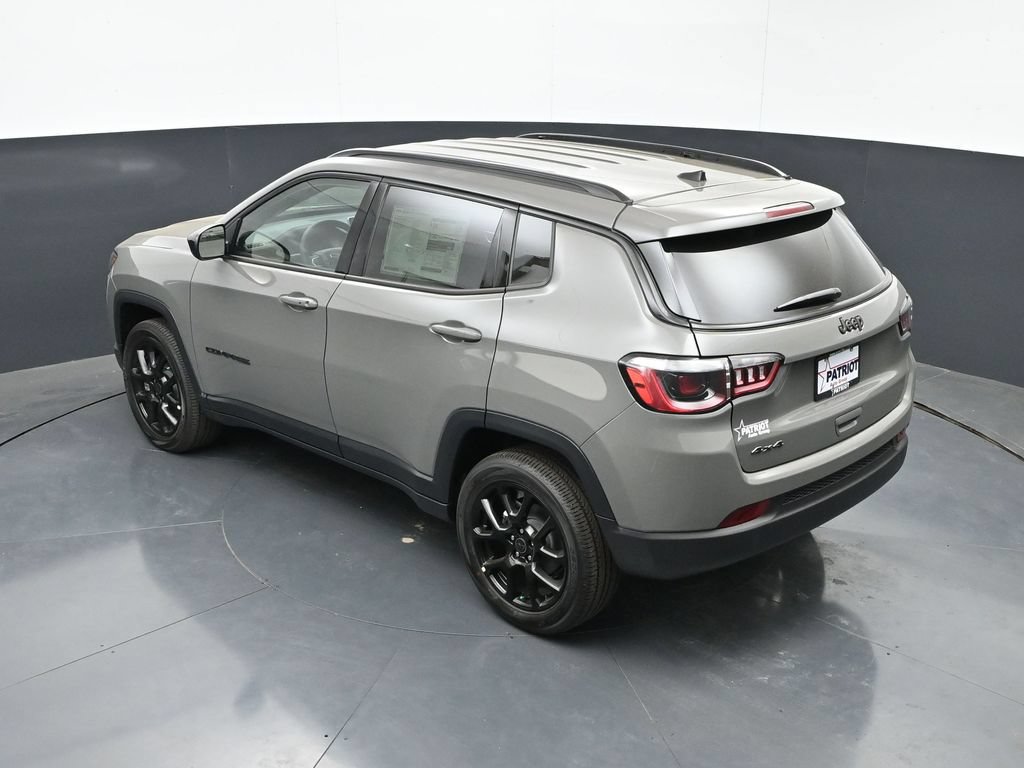 New 2026 Jeep Compass Latitude AWD/4WD image 28