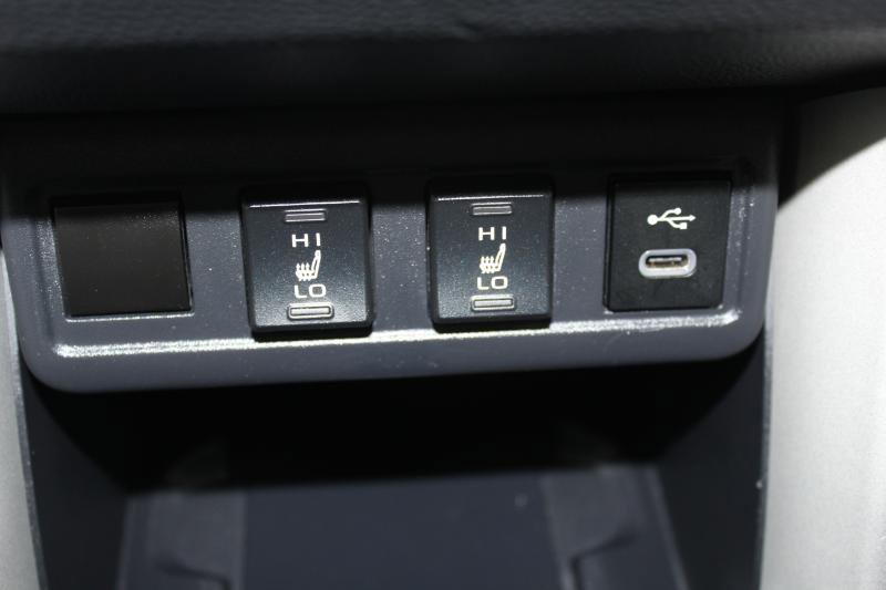 Used 2024 Toyota Corolla Cross XLE w/ Convenience Package image 33